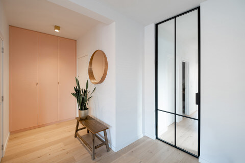 Pink built-in wardrobe made-to-measure from maatkastenonline