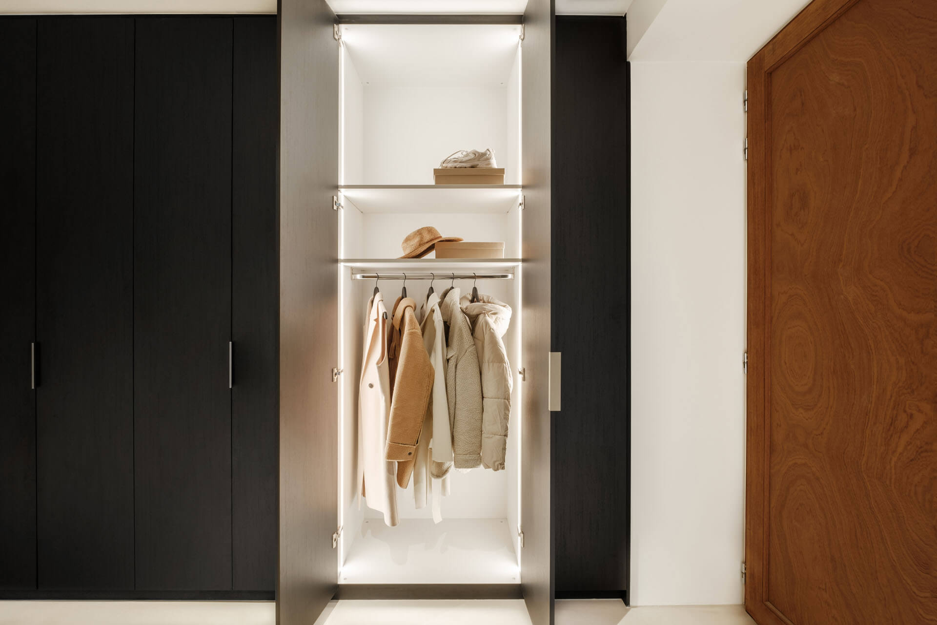 Custom built-in closet in Elegant Black color
