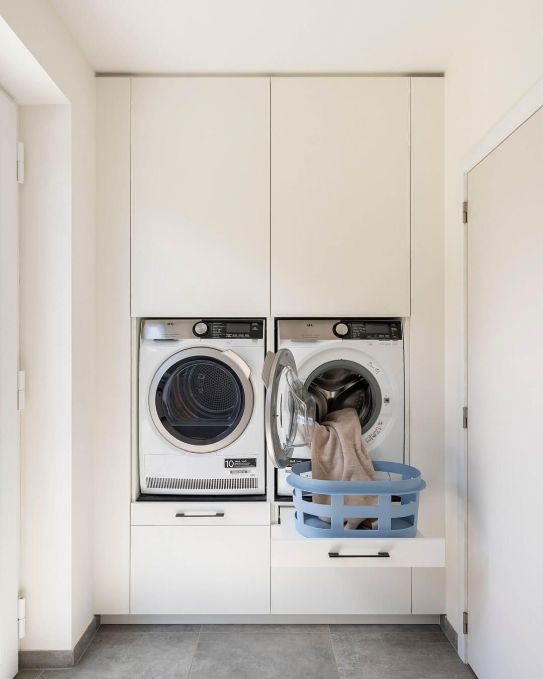  White Custom Laundry Cabinet with Pull-Out Shelf for Your Laundry Basket